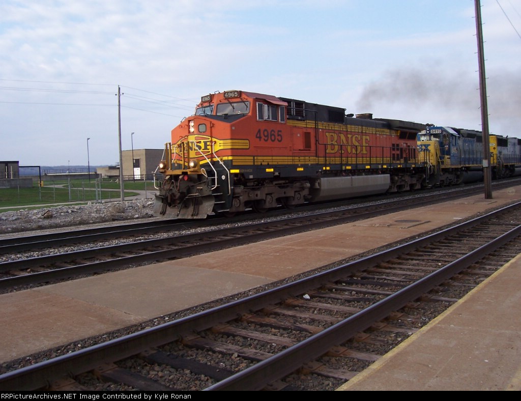 BNSF 4965 East at Fort Madison, IA